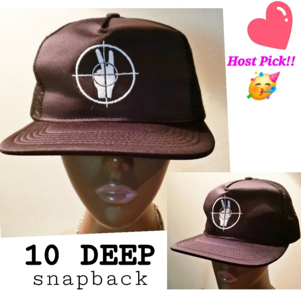 10 Deep brand, Peace Sign Target meme.  NWT